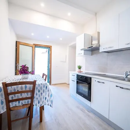 Apartment Achille